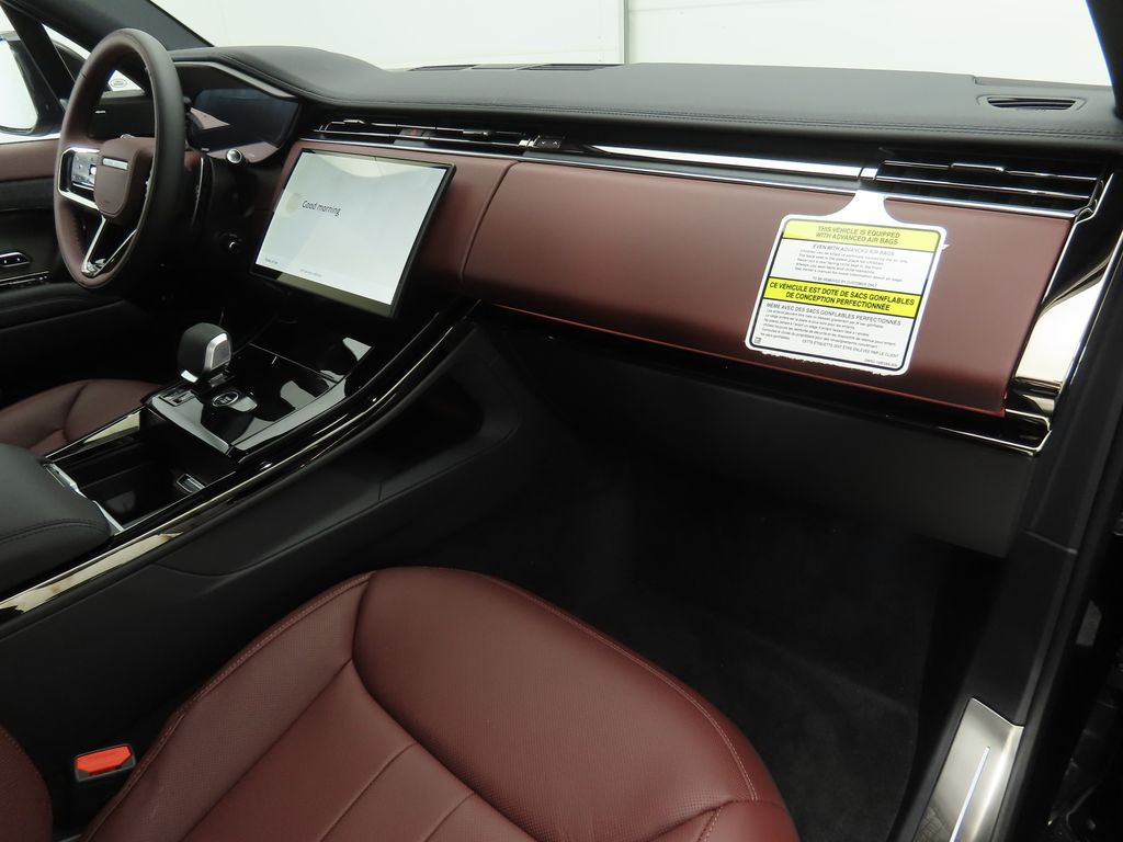 2025 Land Rover Range Rover Sport P530 Dynamic SE photo 13
