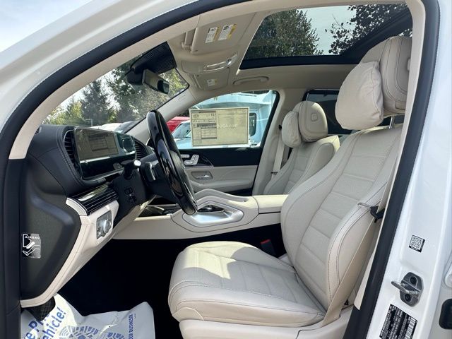 2026 Mercedes Benz GLS 450 4MATIC photo 17