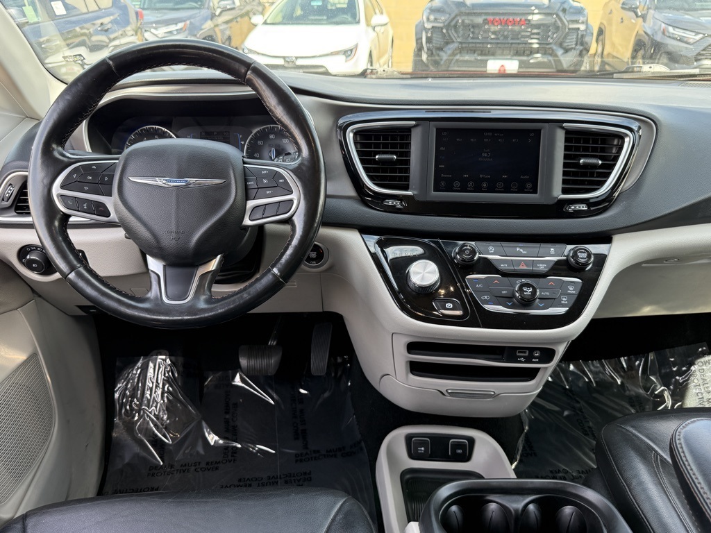 2020 Chrysler Pacifica Touring L photo 30