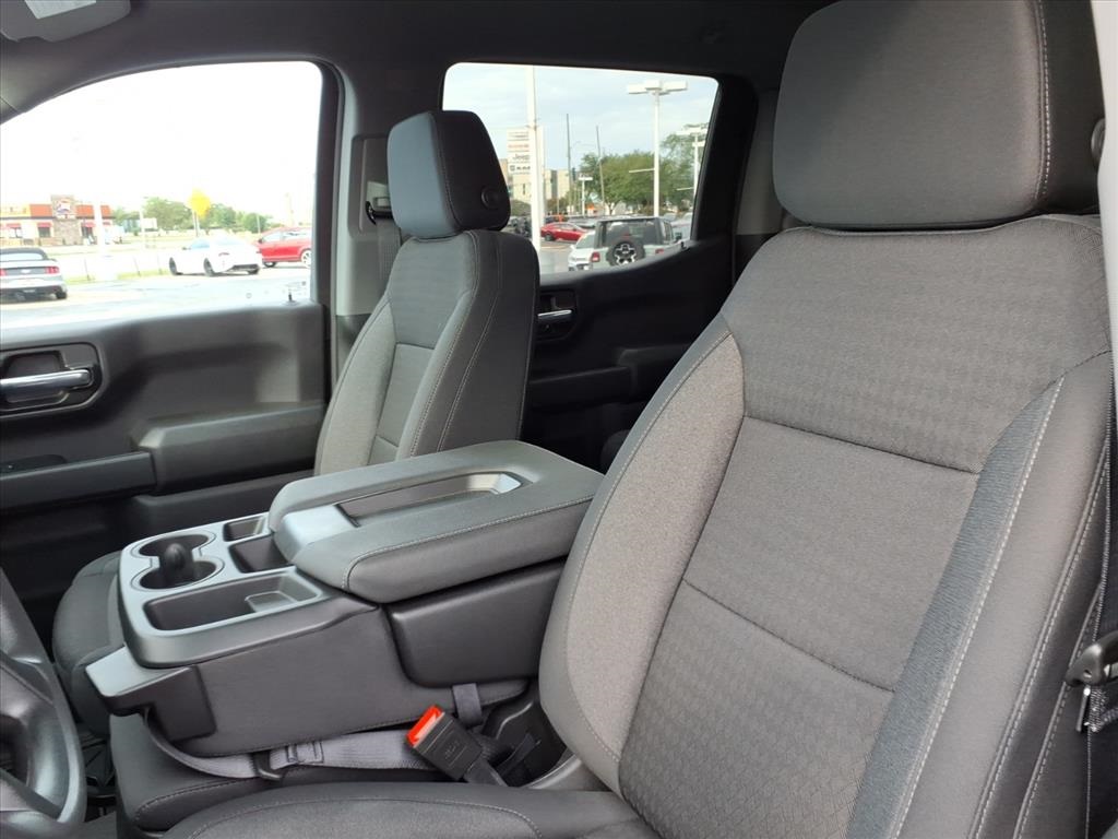 2024 Chevrolet Silverado 1500 Custom Trail Boss photo 10