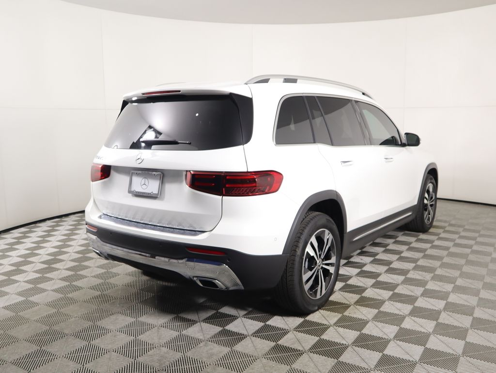 2025 Mercedes Benz GLB 250 photo 5