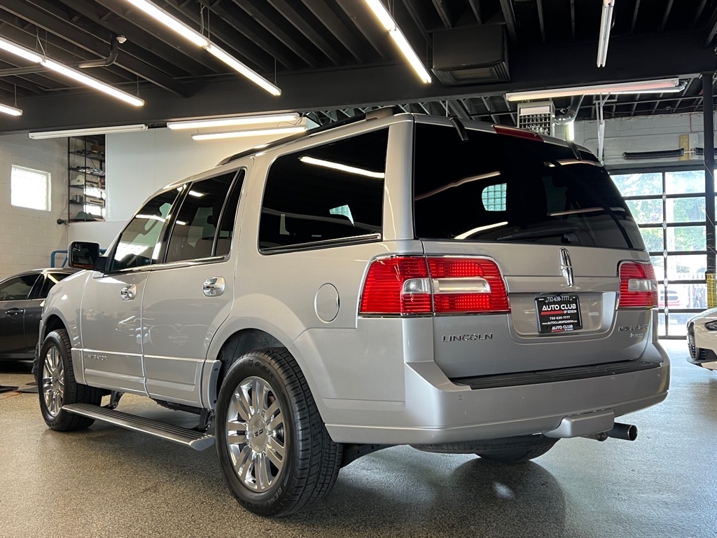 2014 Lincoln Navigator Base photo 4