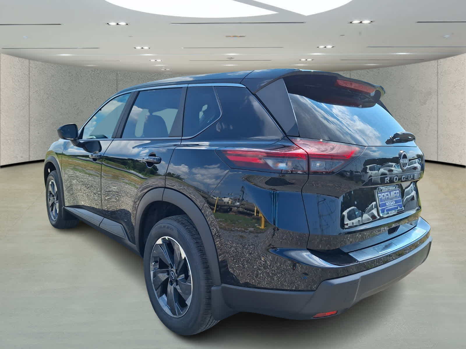 2026 Nissan Rogue SV photo 3
