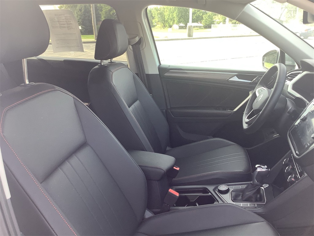 2024 Volkswagen Tiguan Wolfsburg Edition photo 23
