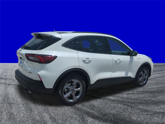 2025 Ford Escape ST-Line photo 4