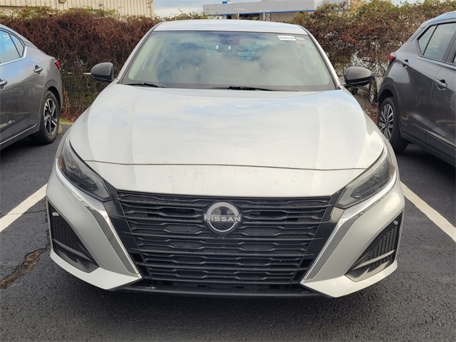 2024 Nissan Altima 2.5 SV photo 2