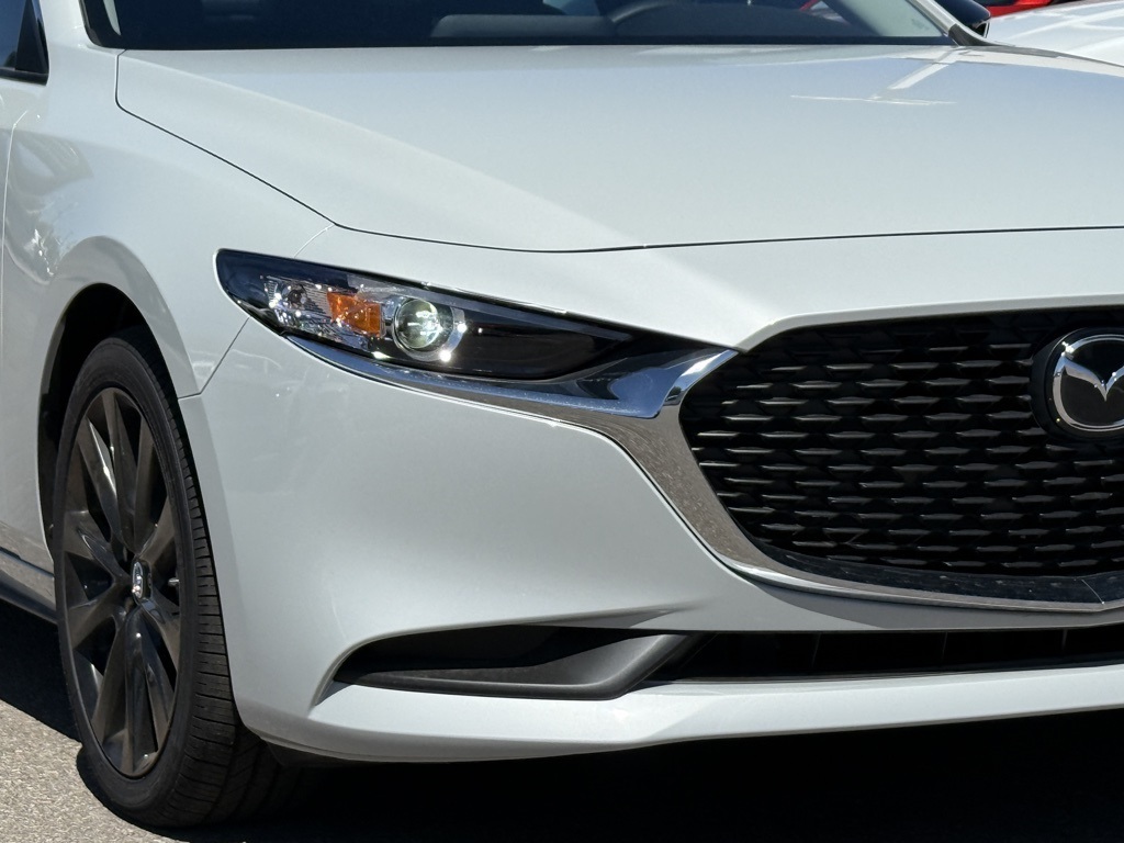 2025 Mazda Mazda3 Sedan 2.5 Select Sport photo 2