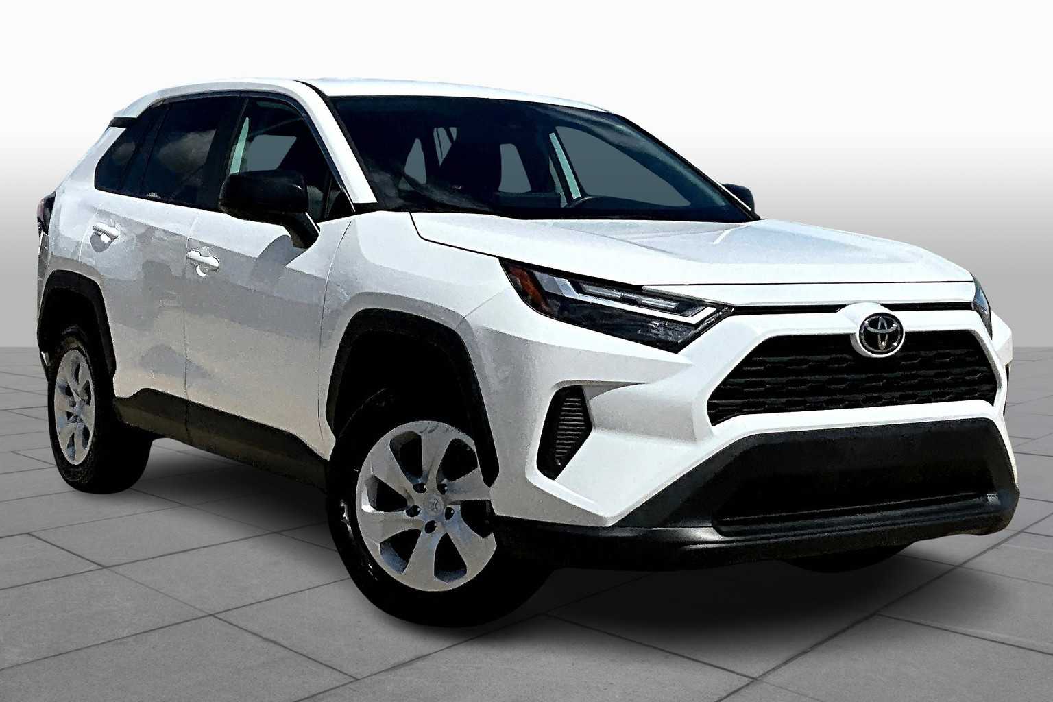 2024 Toyota RAV4 LE photo 2