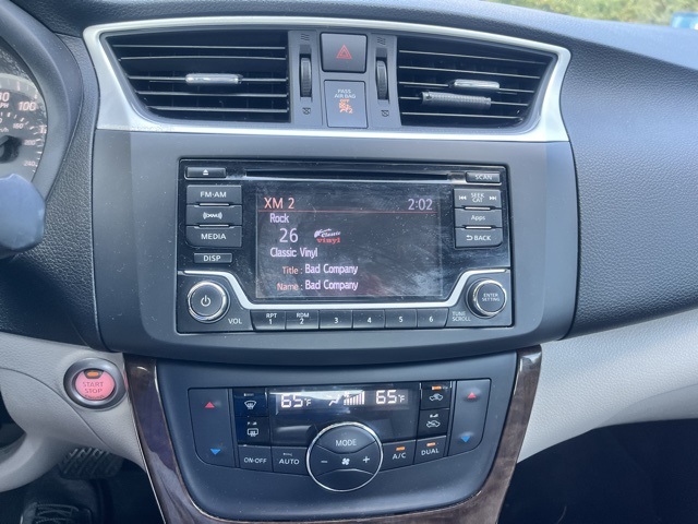 2015 Nissan Sentra SL photo 17
