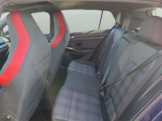 2024 Volkswagen Golf GTI SE photo 28