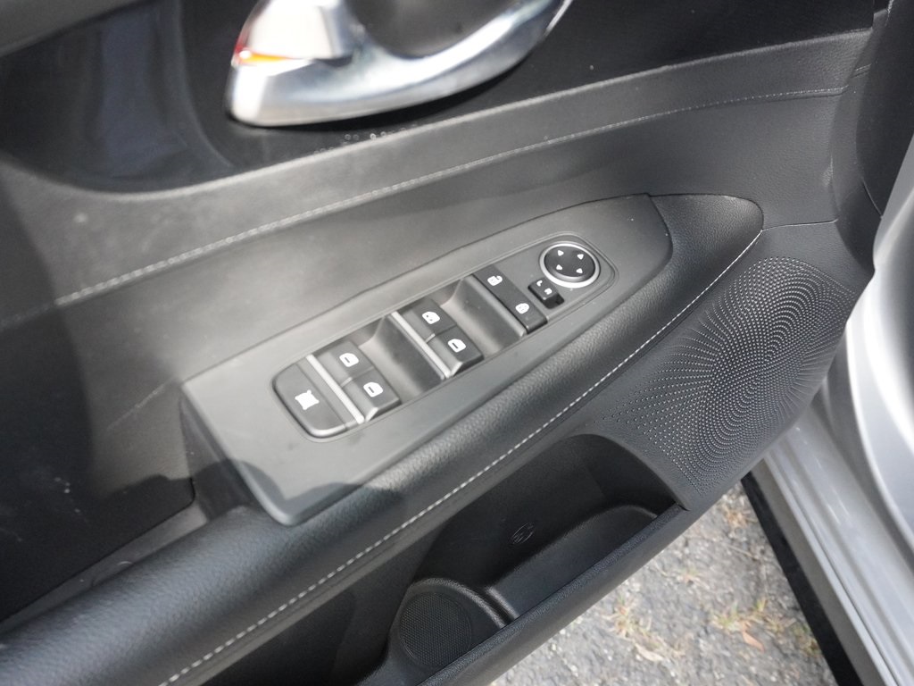 2023 Kia Forte GT-Line photo 38