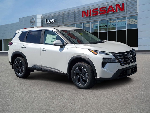 2026 Nissan Rogue SV's photo