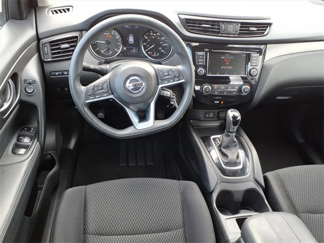 2020 Nissan Rogue Sport S photo 7