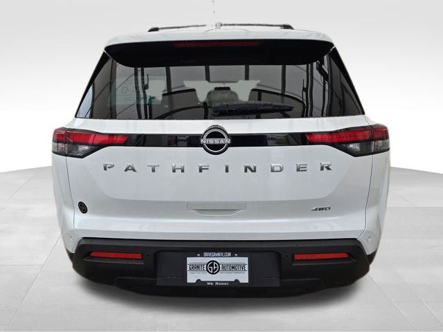 2025 Nissan Pathfinder SV photo 4