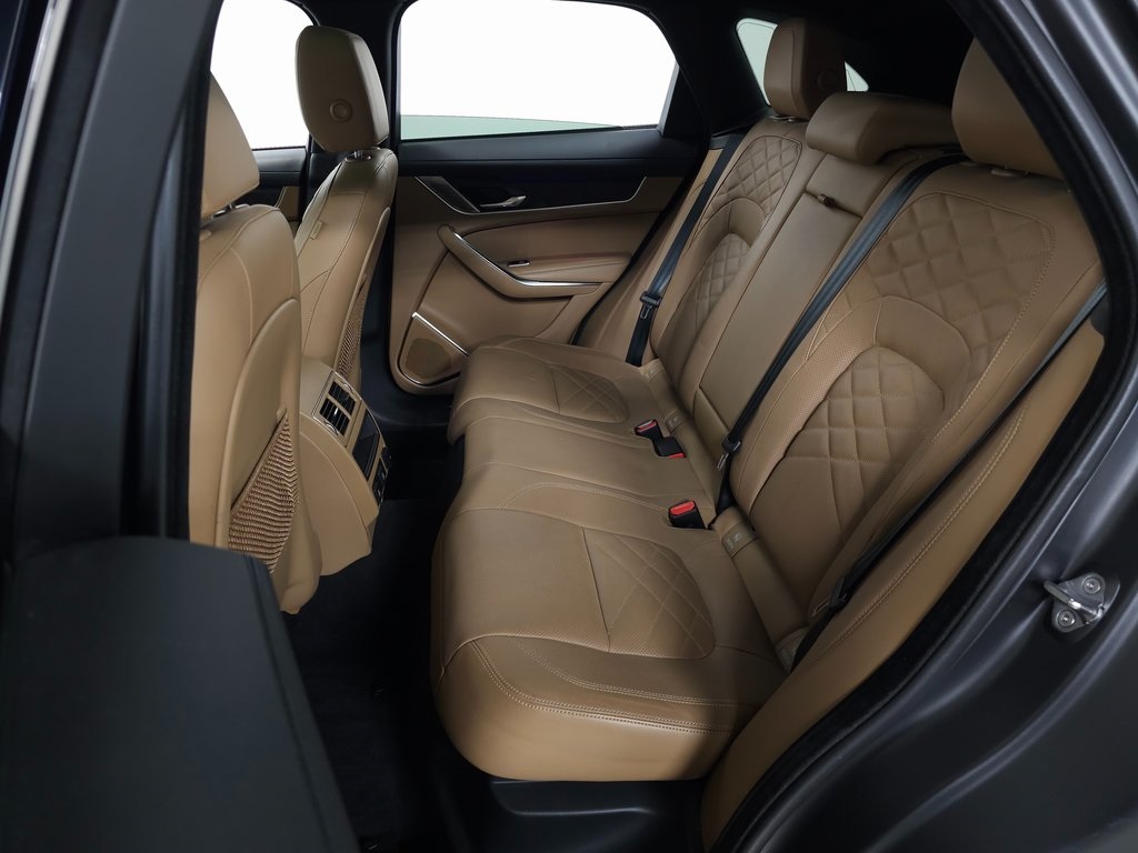 2022 JAGUAR F-PACE - Image 31