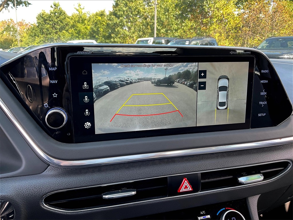 2022 Hyundai Sonata Hybrid Limited photo 18