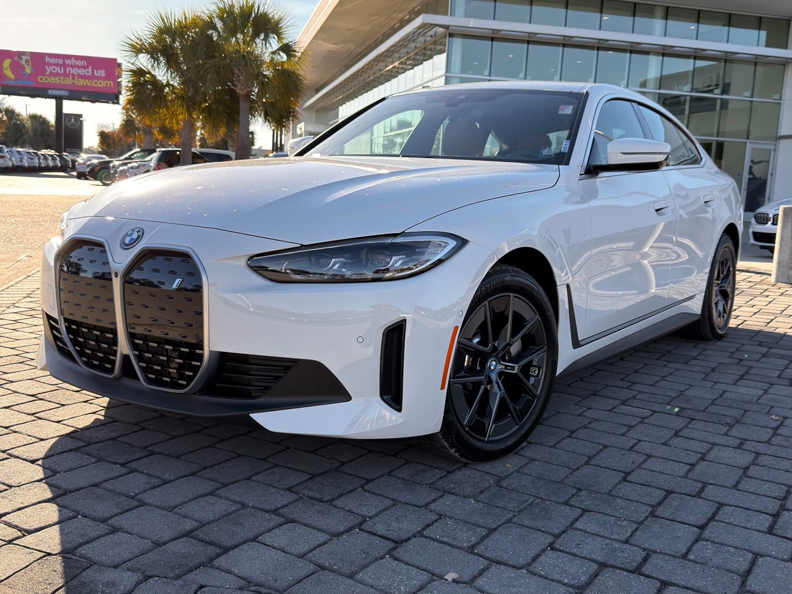 2023 BMW i4 35's photo