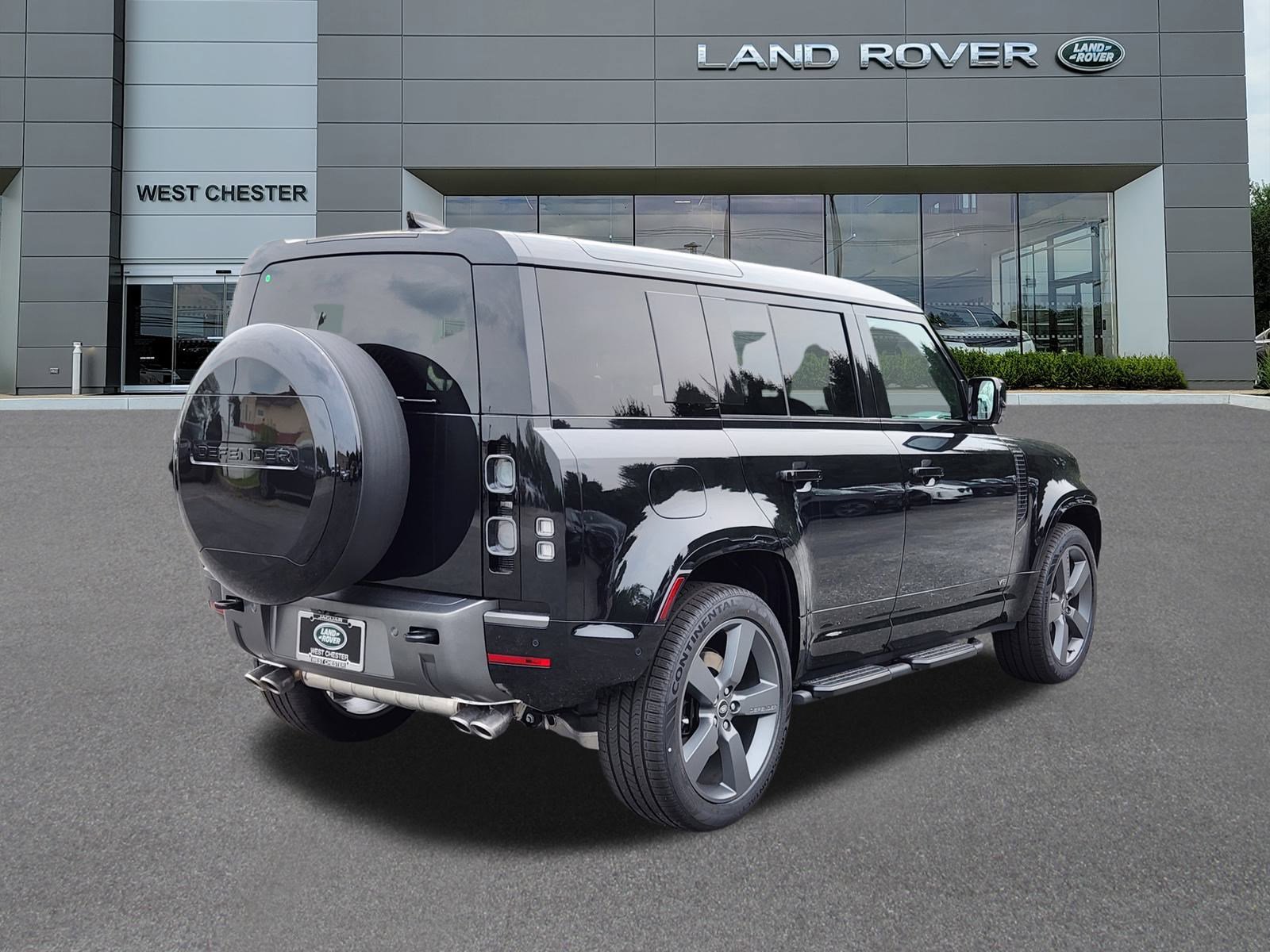 2025 Land Rover Defender 110 V8 photo 4