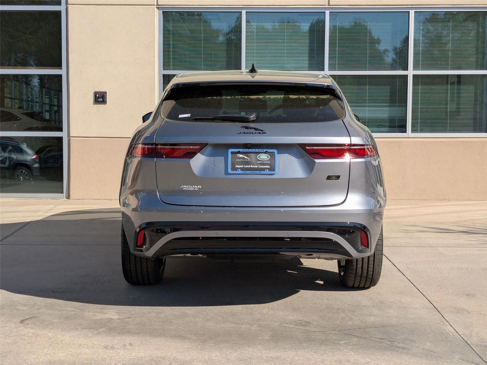 2026 Jaguar F-PACE P250 R-Dynamic S photo 3