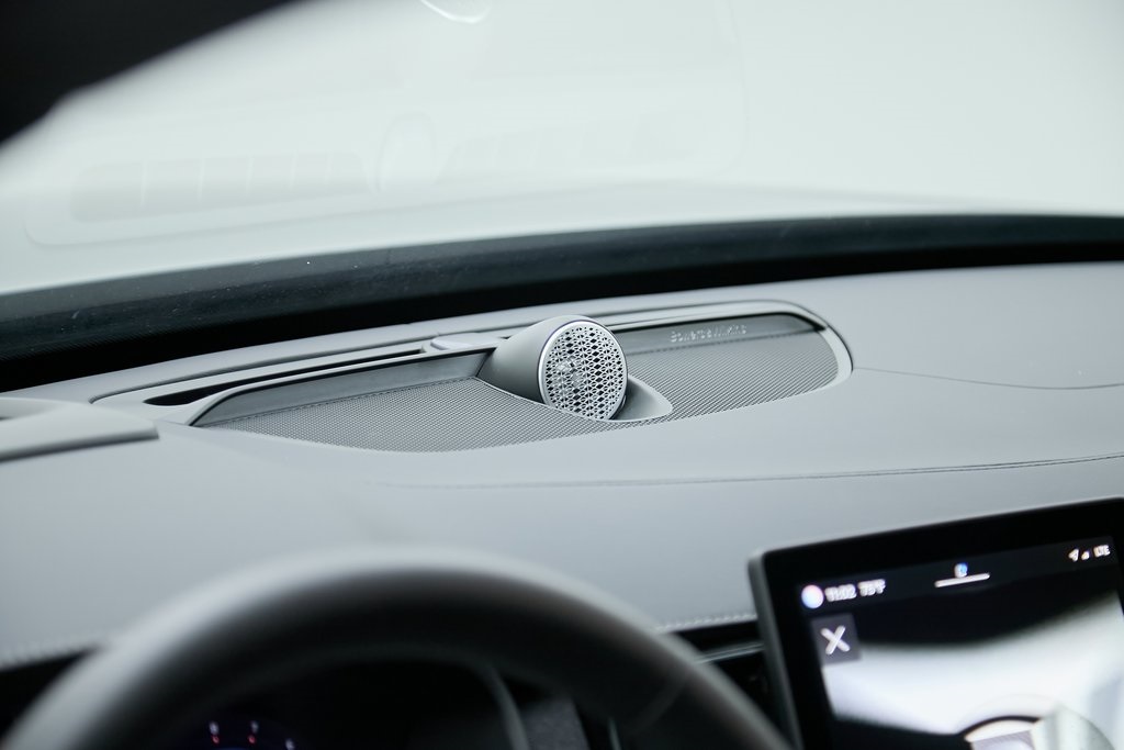 2025 VOLVO XC90 - Image 14