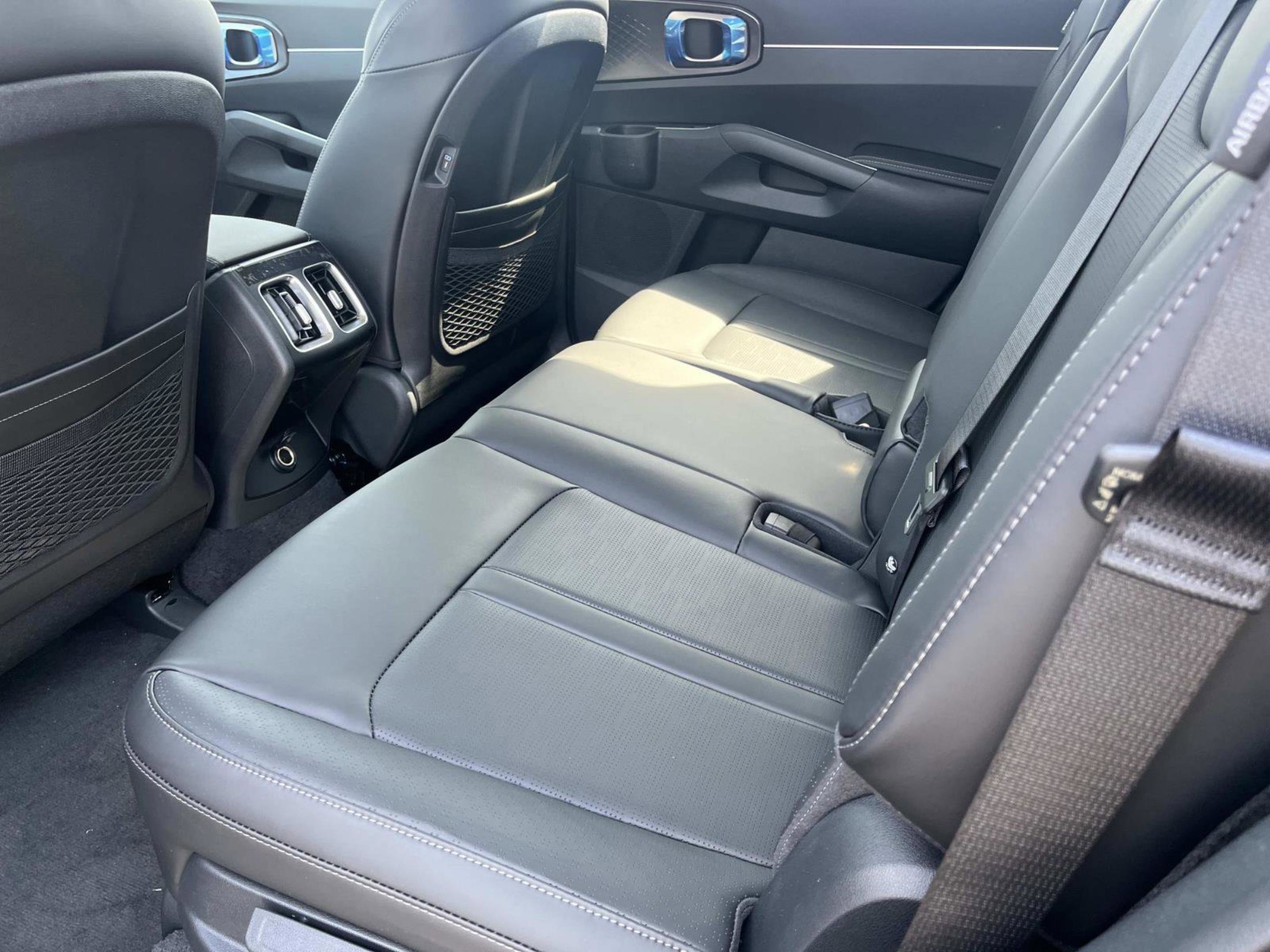 2026 Kia Sorento S photo 18