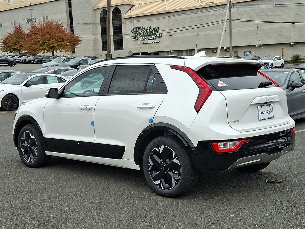 2025 Kia Niro EV Wind photo 3