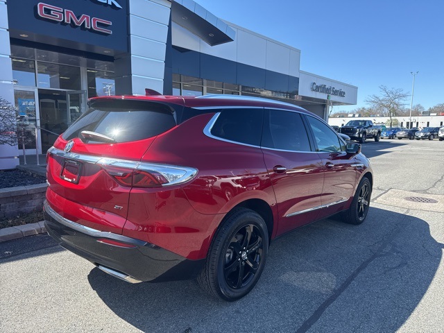 2023 Buick Enclave Essence photo 3