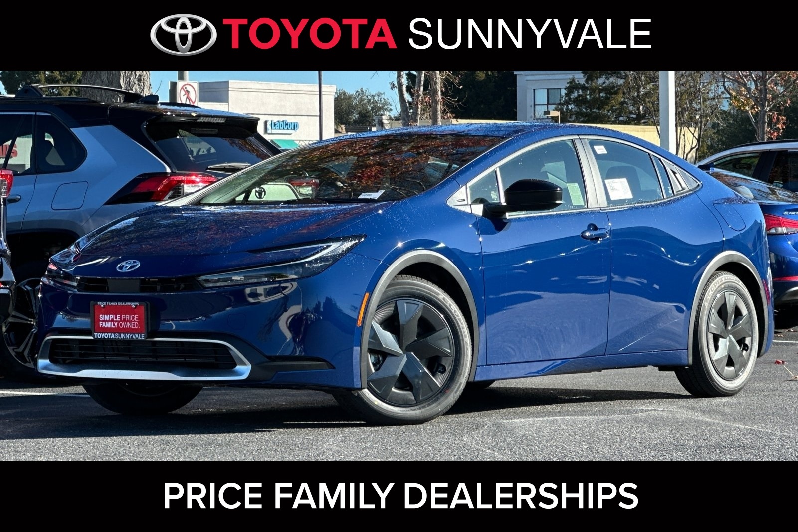 2026 Toyota Prius SE's photo