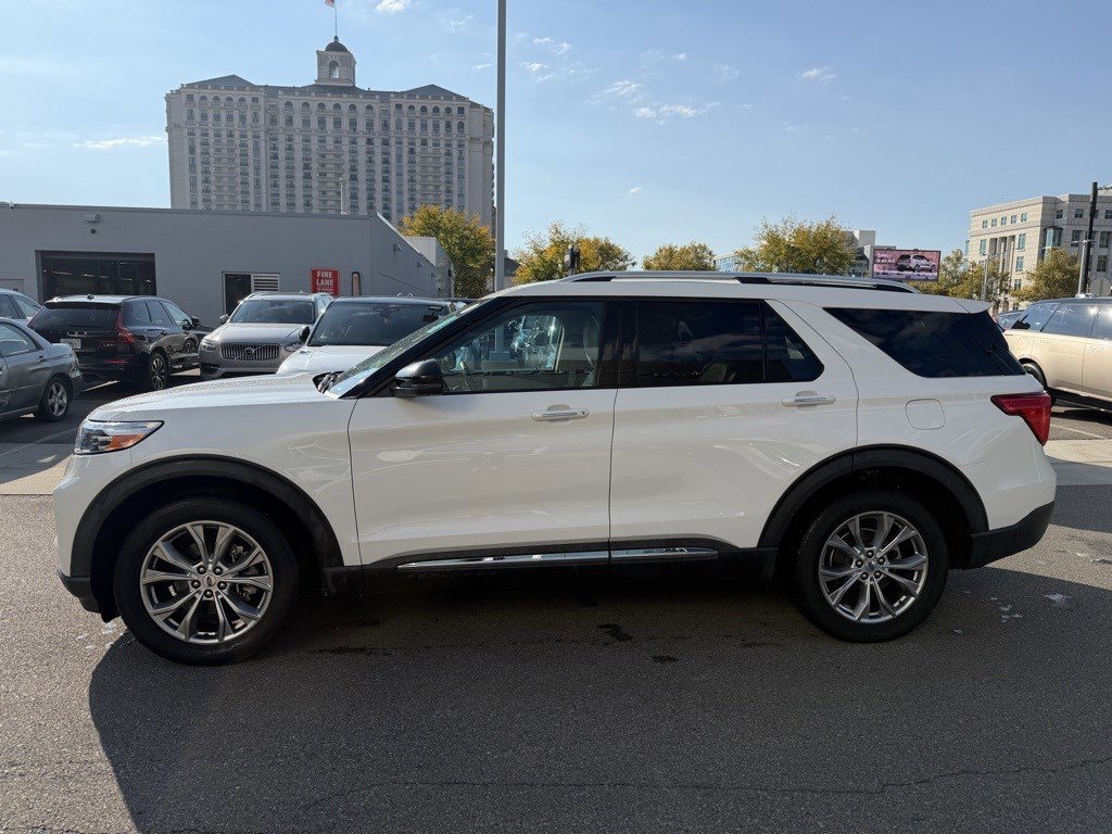 2020 Ford Explorer Limited photo 3