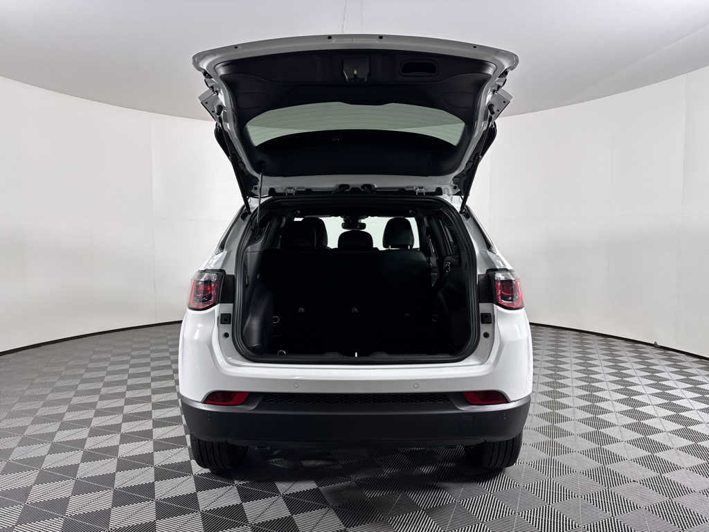 2026 Jeep Compass Limited Altitude photo 4