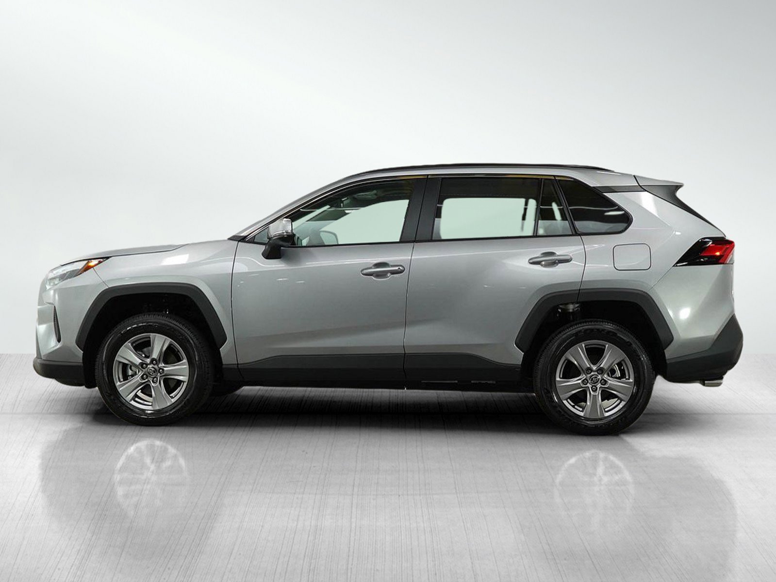Used 2025 Toyota RAV4 XLE with VIN 2T3P1RFV6SC527558 for sale in Bloomington, Minnesota