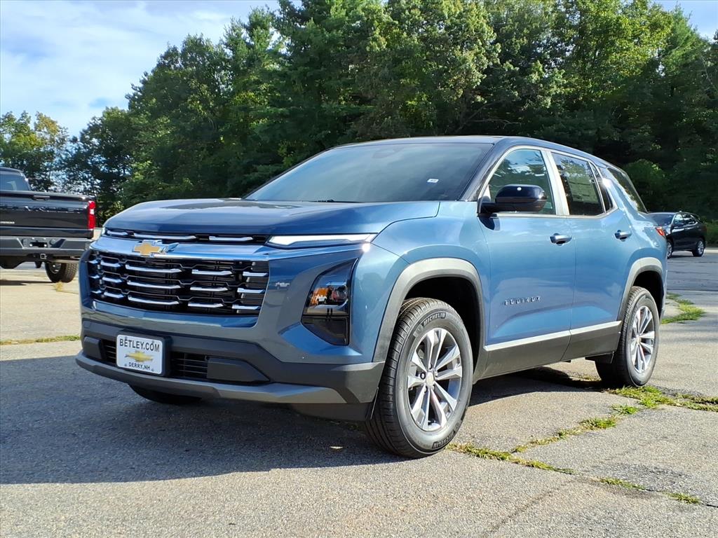 2026 Chevrolet Equinox LT photo 3
