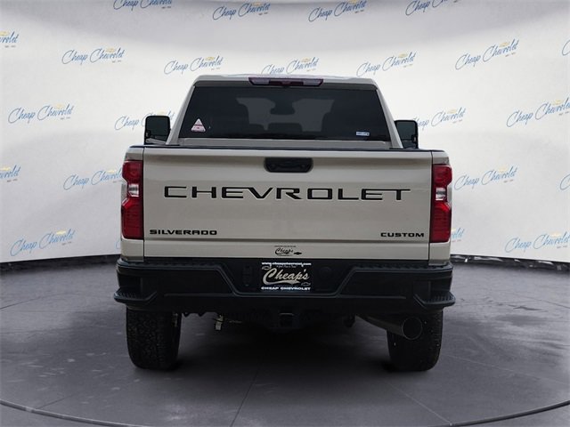 2026 Chevrolet Silverado 2500HD Custom photo 3