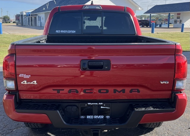 2023 Toyota Tacoma SR 4x4 Double Cab photo 3