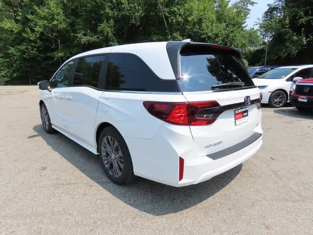 2025 Honda Odyssey Touring photo 3