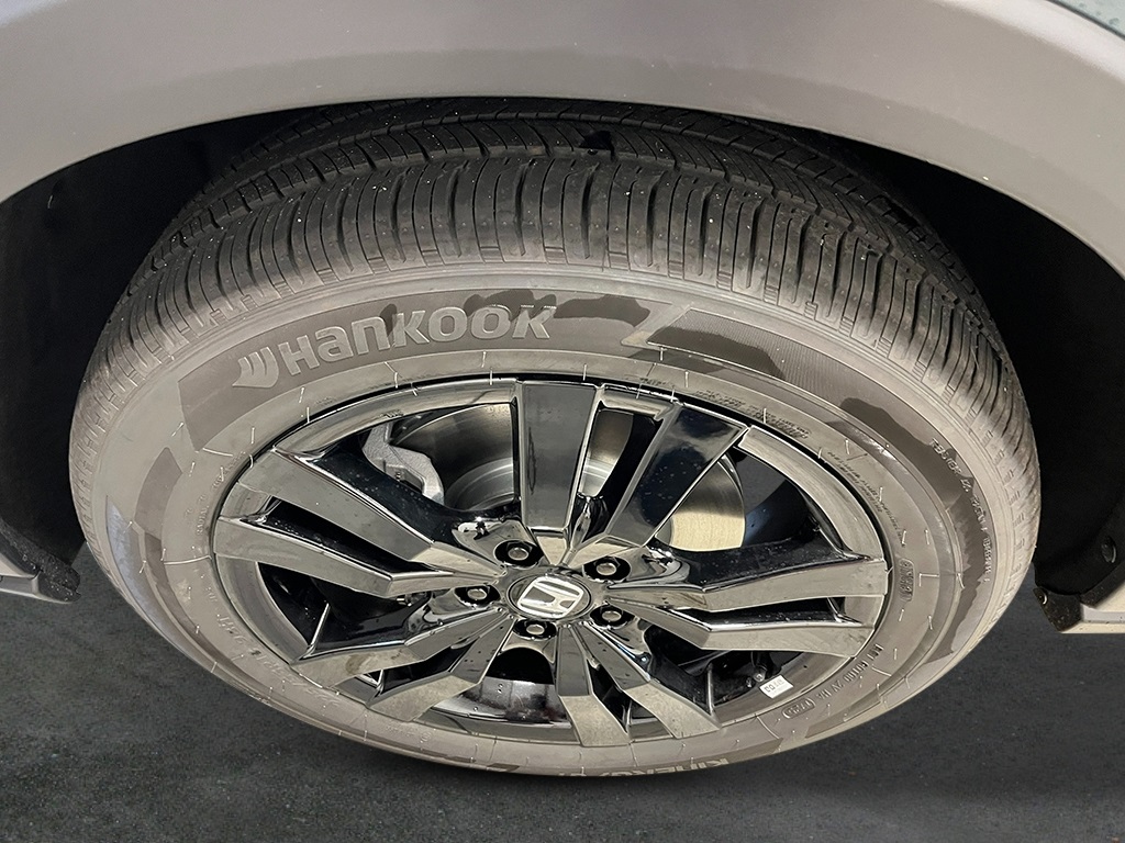 2026 Honda HR-V Sport photo 9