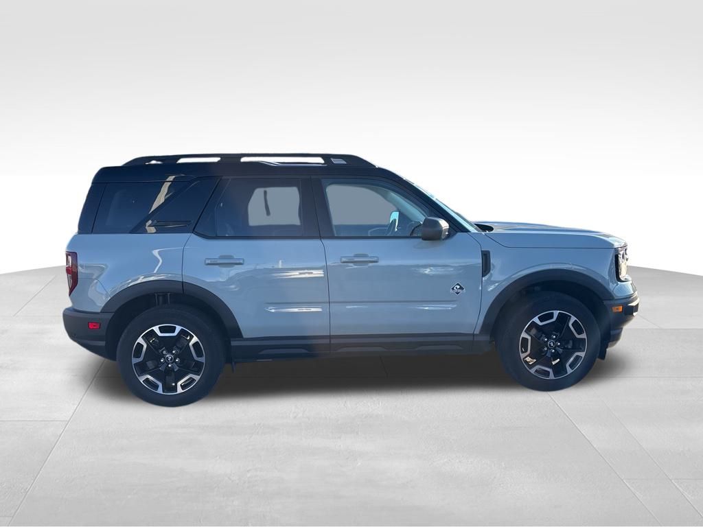 2022 Ford Bronco Sport Outer Banks photo 4