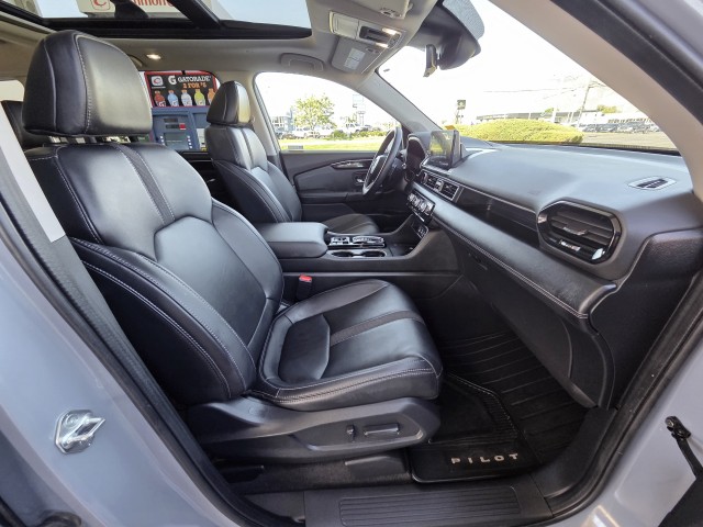 2023 Honda Pilot Touring photo 38