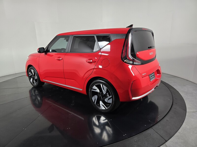 2024 Kia Soul GT-Line photo 3