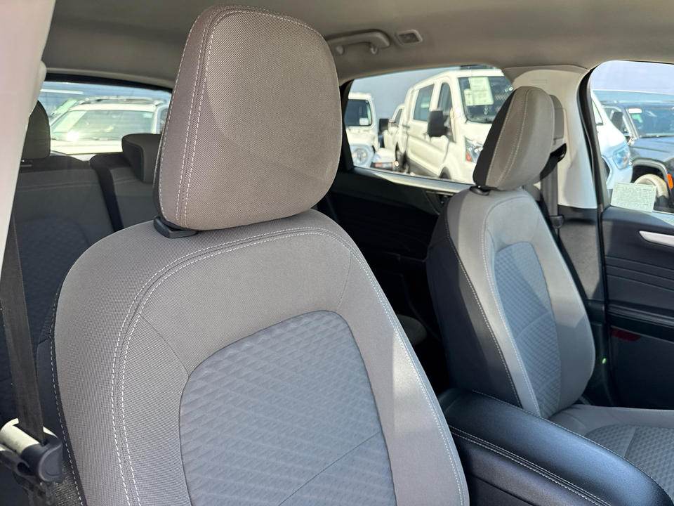 2022 Ford Escape SE photo 15