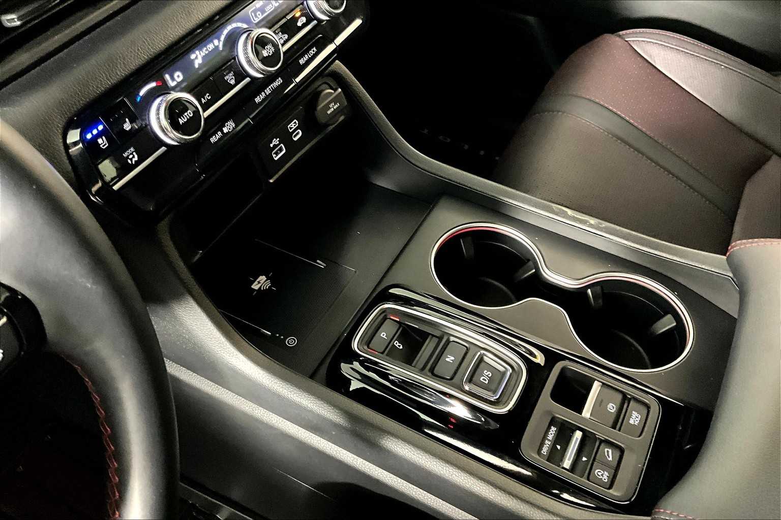 2025 Honda Pilot Black Edition photo 12