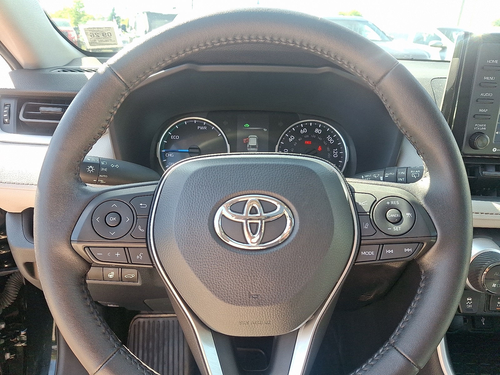 2022 Toyota RAV4 Hybrid XLE photo 16