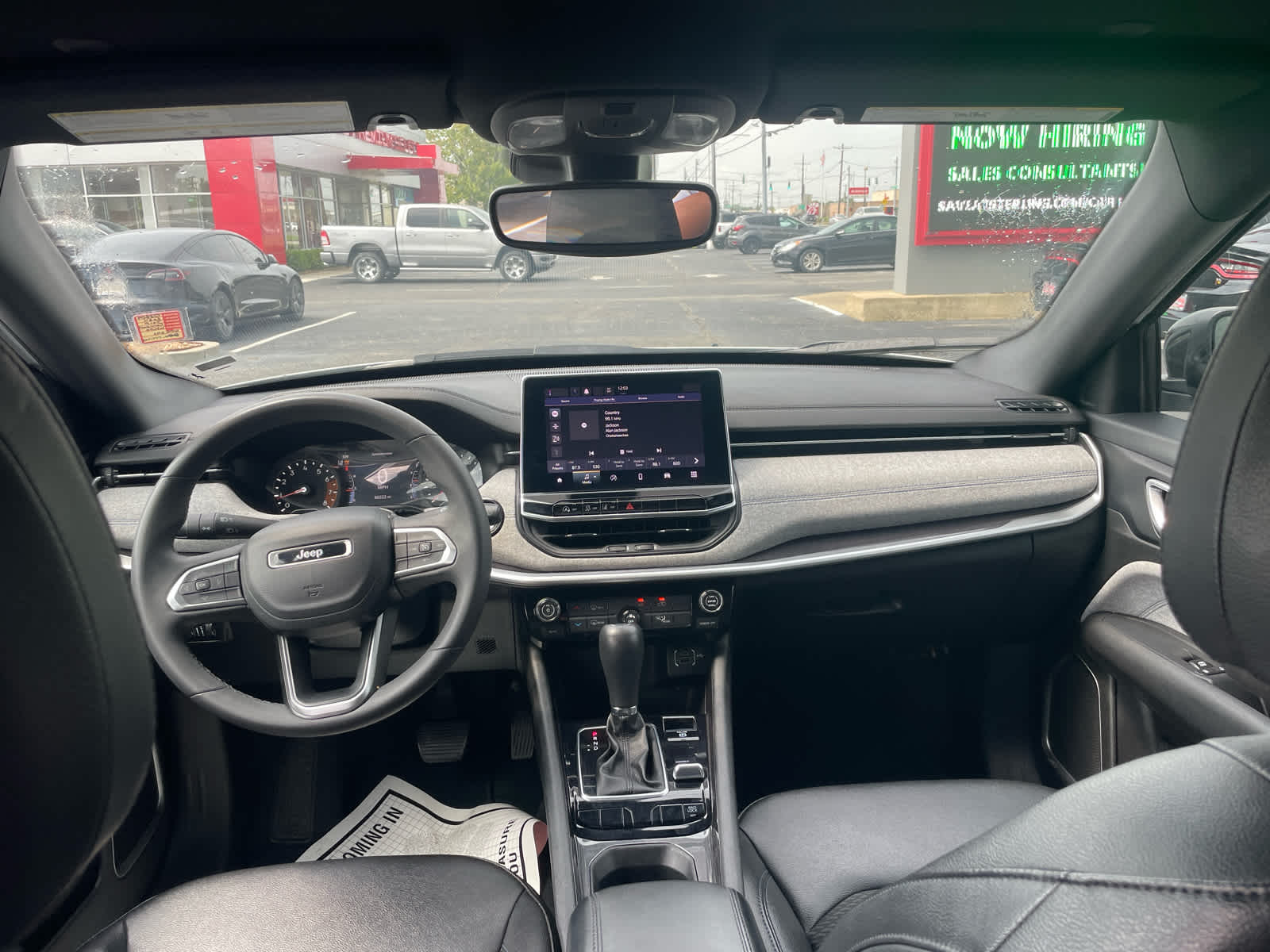 2024 Jeep Compass Latitude photo 9