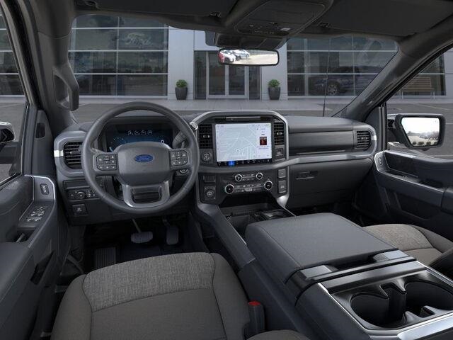 2025 Ford F-150 XLT photo 8