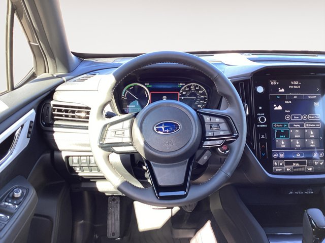 2025 Subaru Forester Touring photo 12