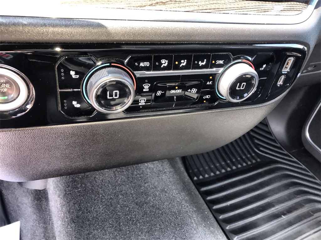 2022 Chevrolet Silverado 1500 LT photo 17