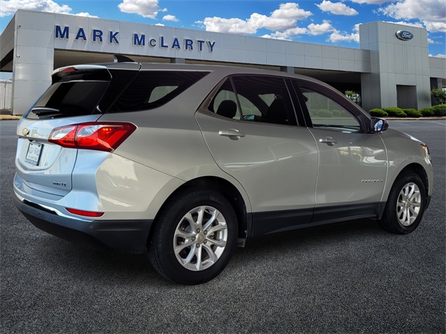 2020 Chevrolet Equinox LT photo 3