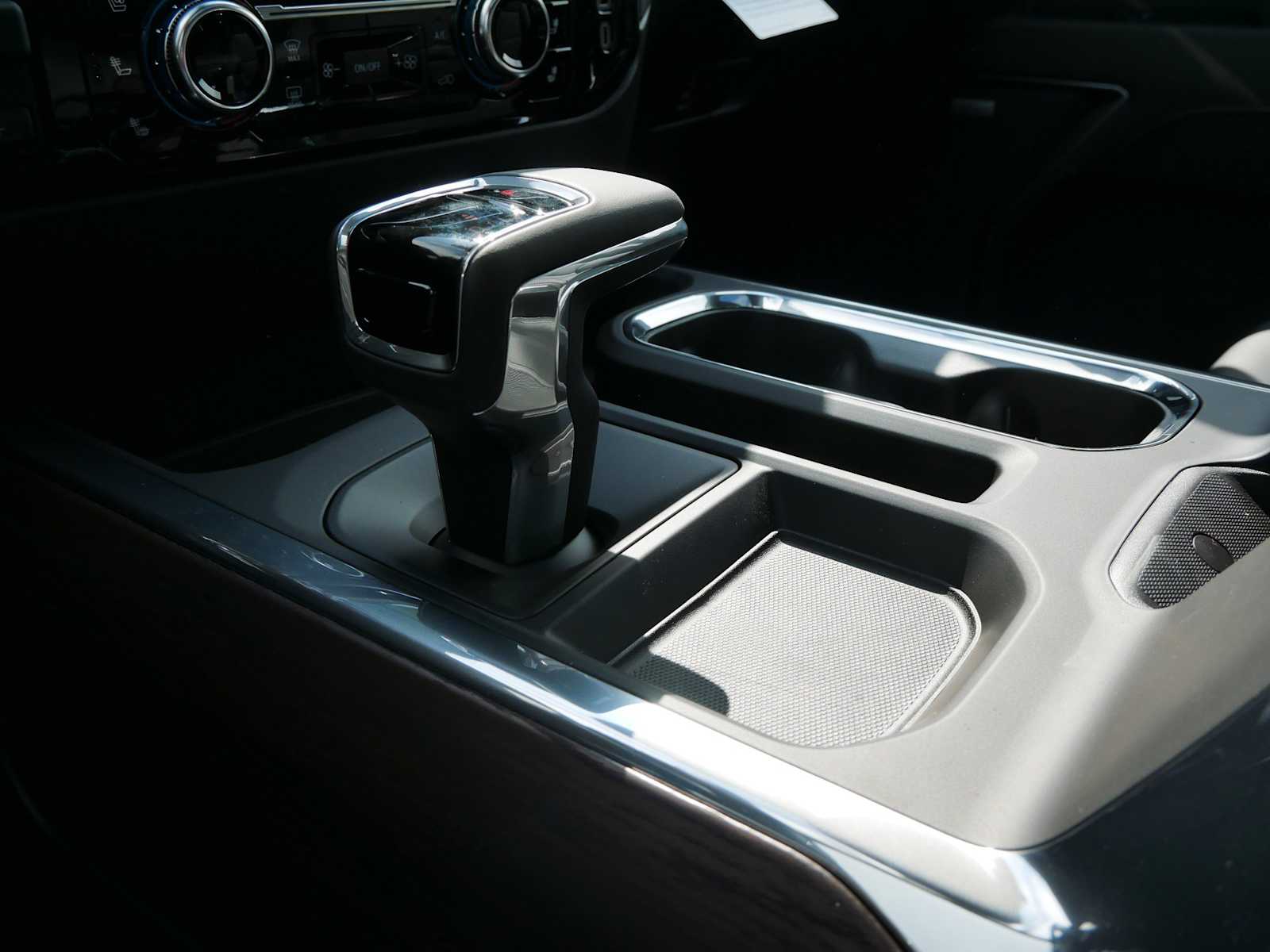 2026 Gmc Sierra 1500 SLT photo 19