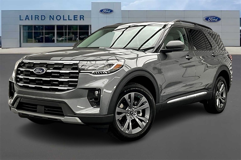 2025 Ford Explorer Active's photo