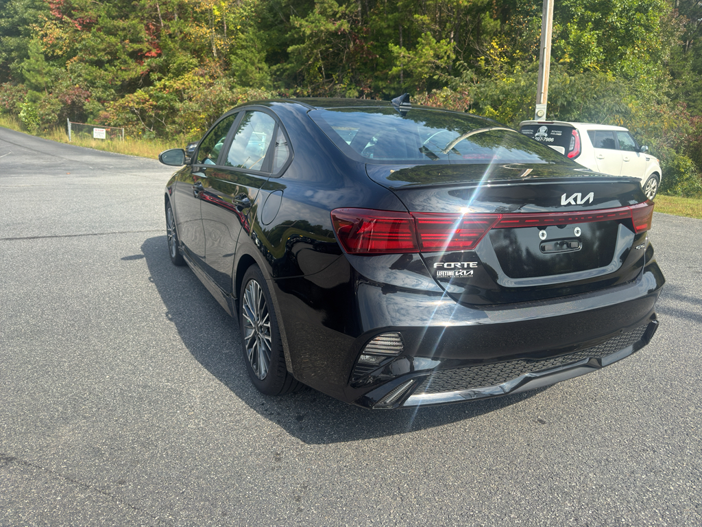 2023 Kia Forte GT-Line photo 6